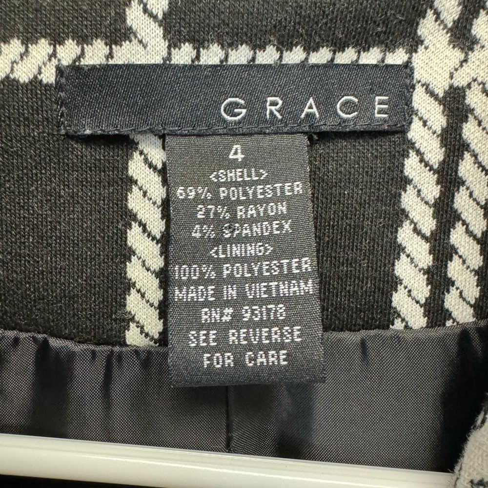 Grace Women’s Window Pane Blazer SZ 4 – Black & White, Bell Sleeves - Picture 3 of 5